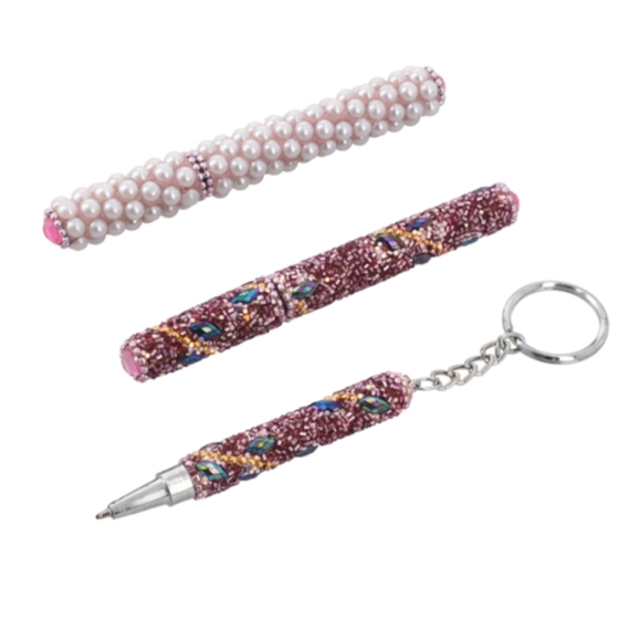 Accessories - Set of bling and pearl pens, must have